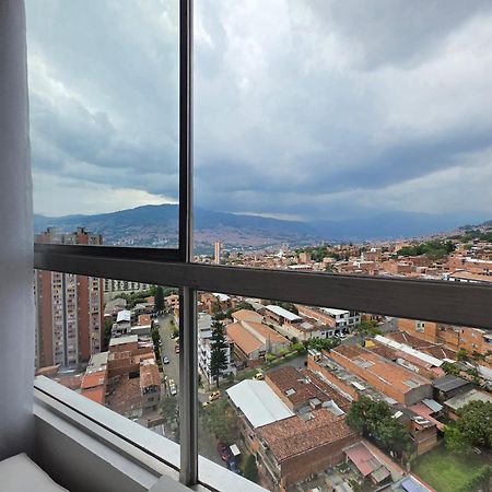 Apartamento Vistas Lindas Cerca Centro Medellin Exterior photo