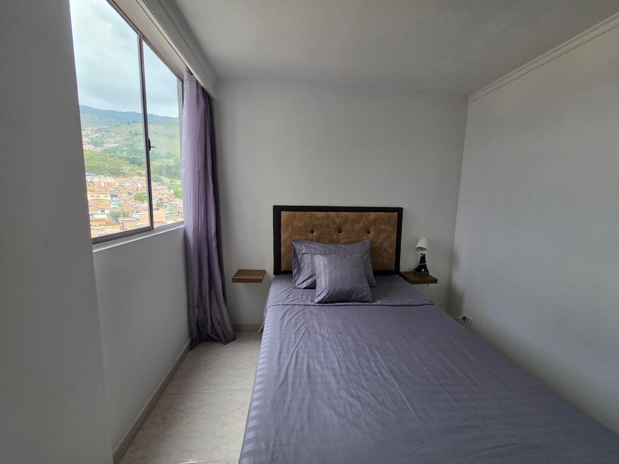 Apartamento Vistas Lindas Cerca Centro Medellin Exterior photo